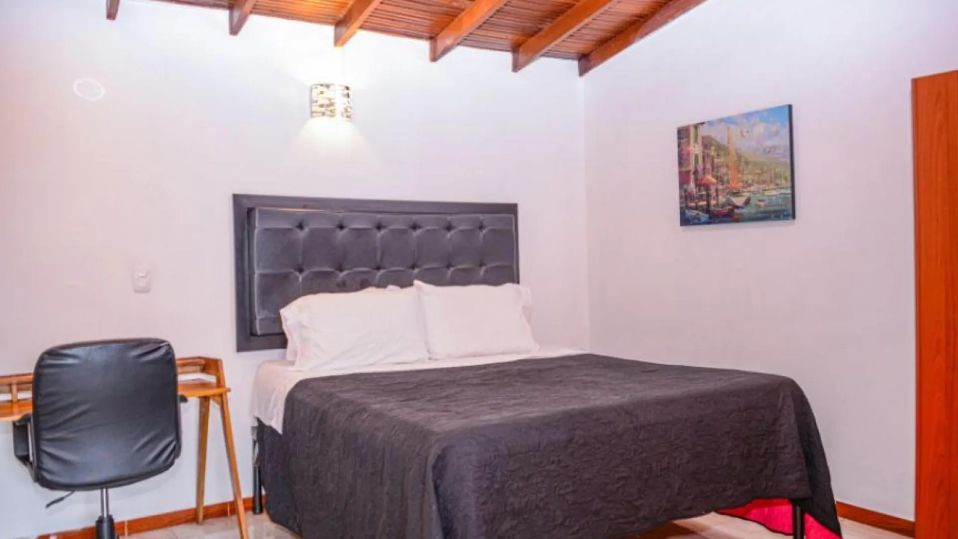 Apartment El Jeffe 메딜린