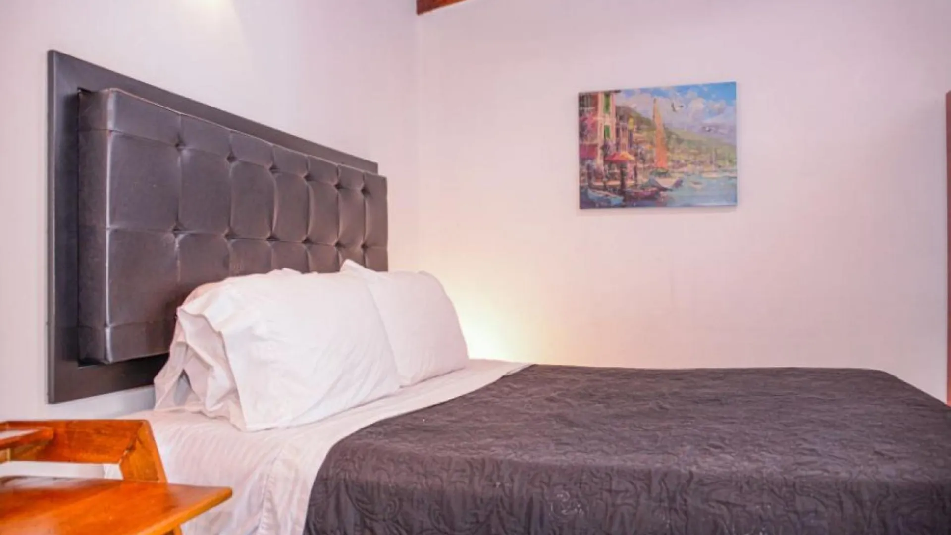 Apartment El Jeffe 메딜린
