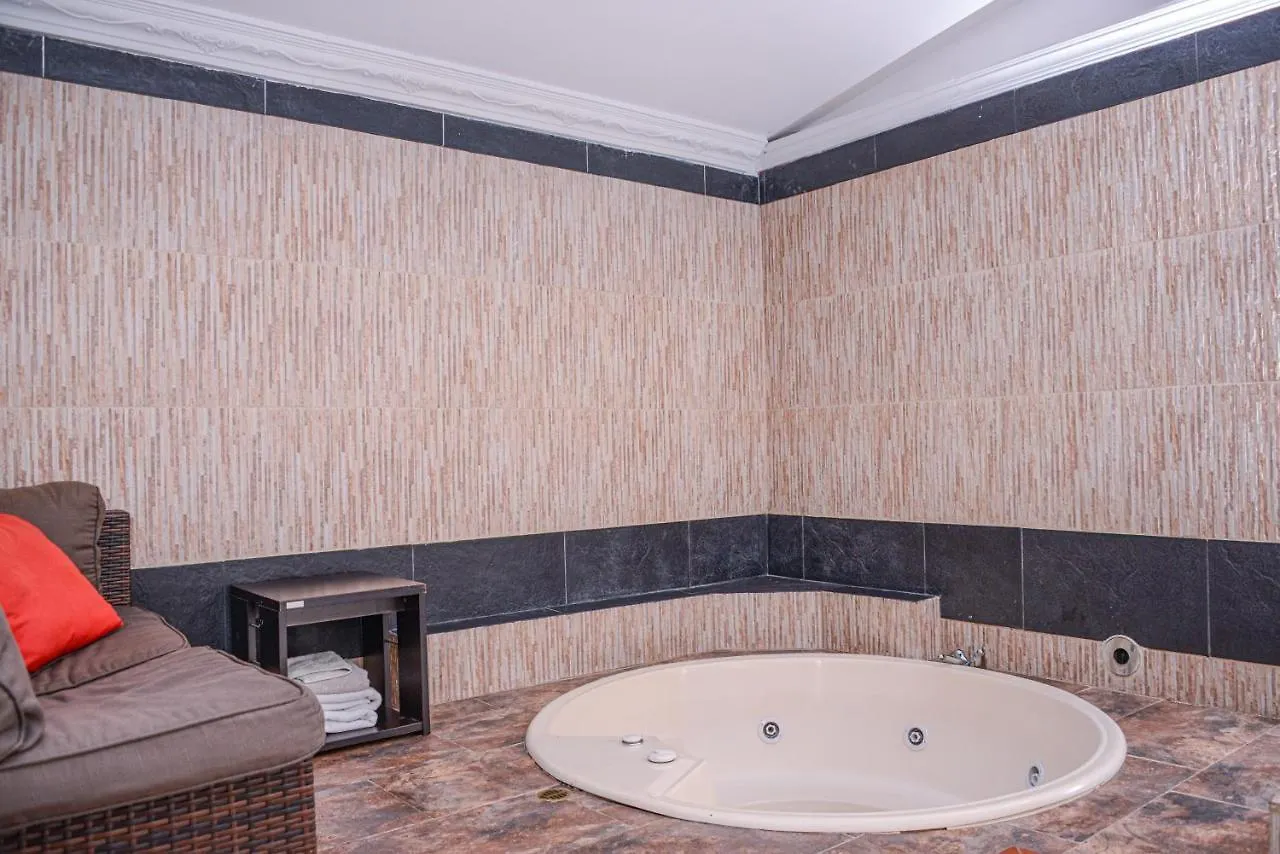 Apartment El Jeffe 메딜린